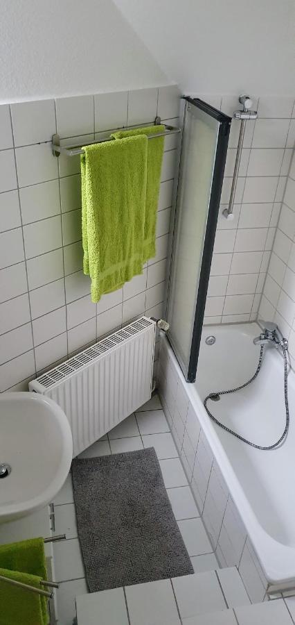 *To Hus* Wohnung Am Rande Von Jever Exterior photo